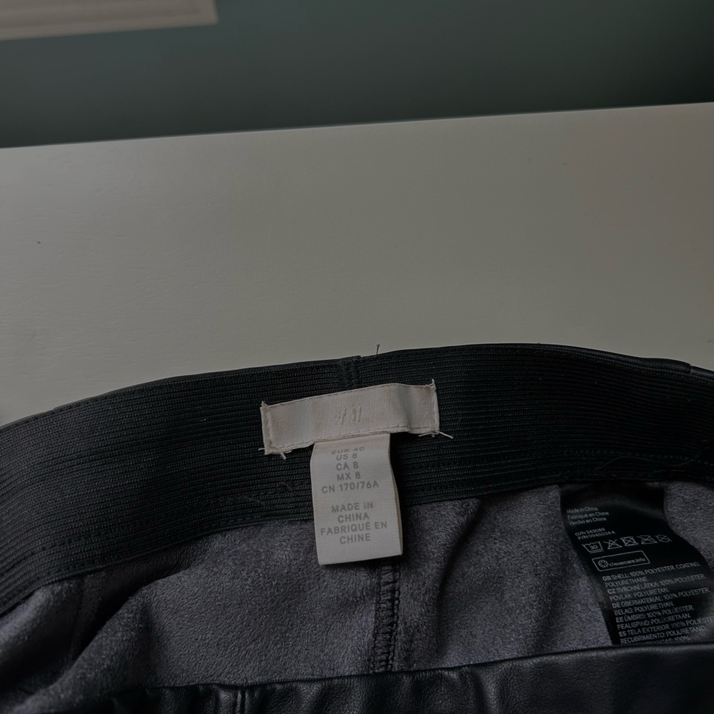 H&M leathered black pants size 8. Barely warn! - Picture 4 of 4